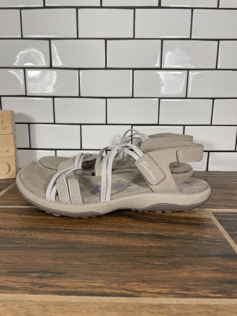Skechers Reggae Slim Takes Two Shoes Womens Size 9 Taupe Strappy Comfort Sandals